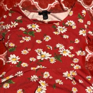 Red flowy daisy shirt